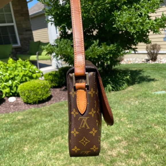 ‼️SOLD‼️❤️✨AUTHENTIC✨❤️ Authentic Louis Vuitton Saint Cloud GM - Picture 16 of 17